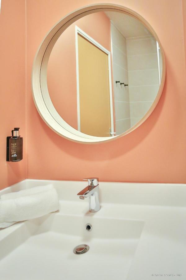 Hotel Le Refuge Des Sources Digne-les-Bains Bagian luar foto