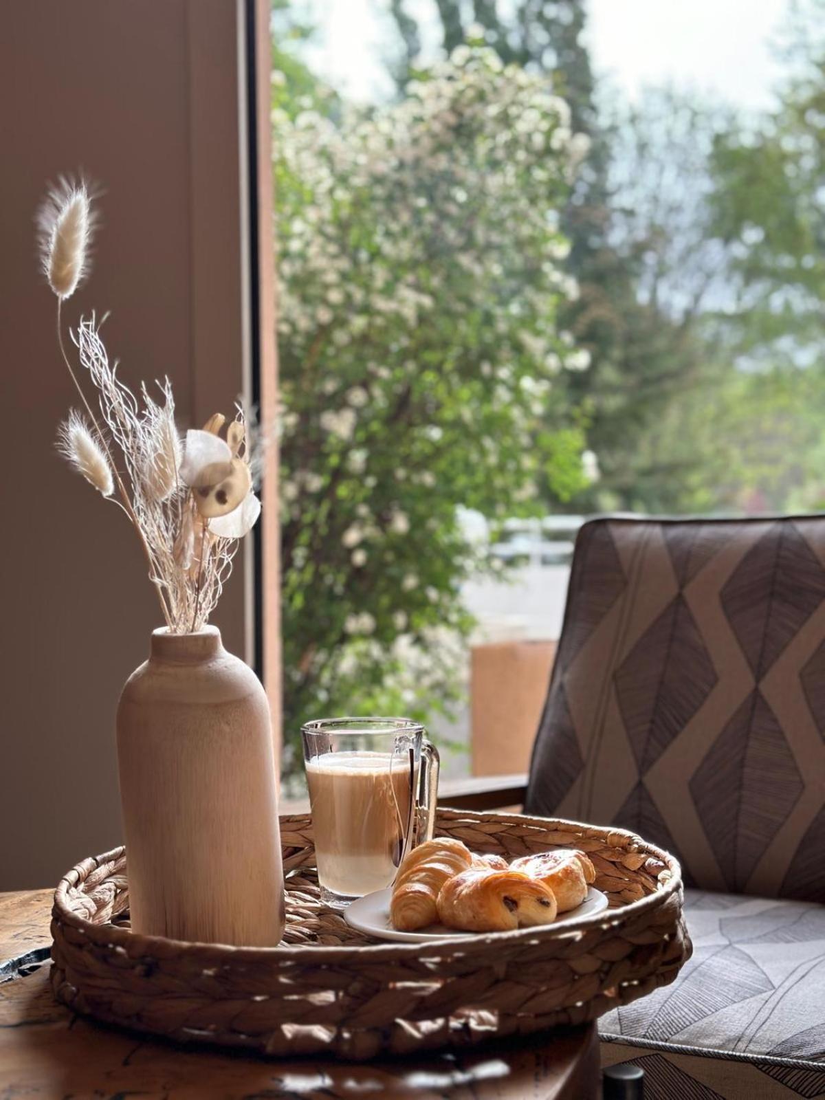 Hotel Le Refuge Des Sources Digne-les-Bains Bagian luar foto