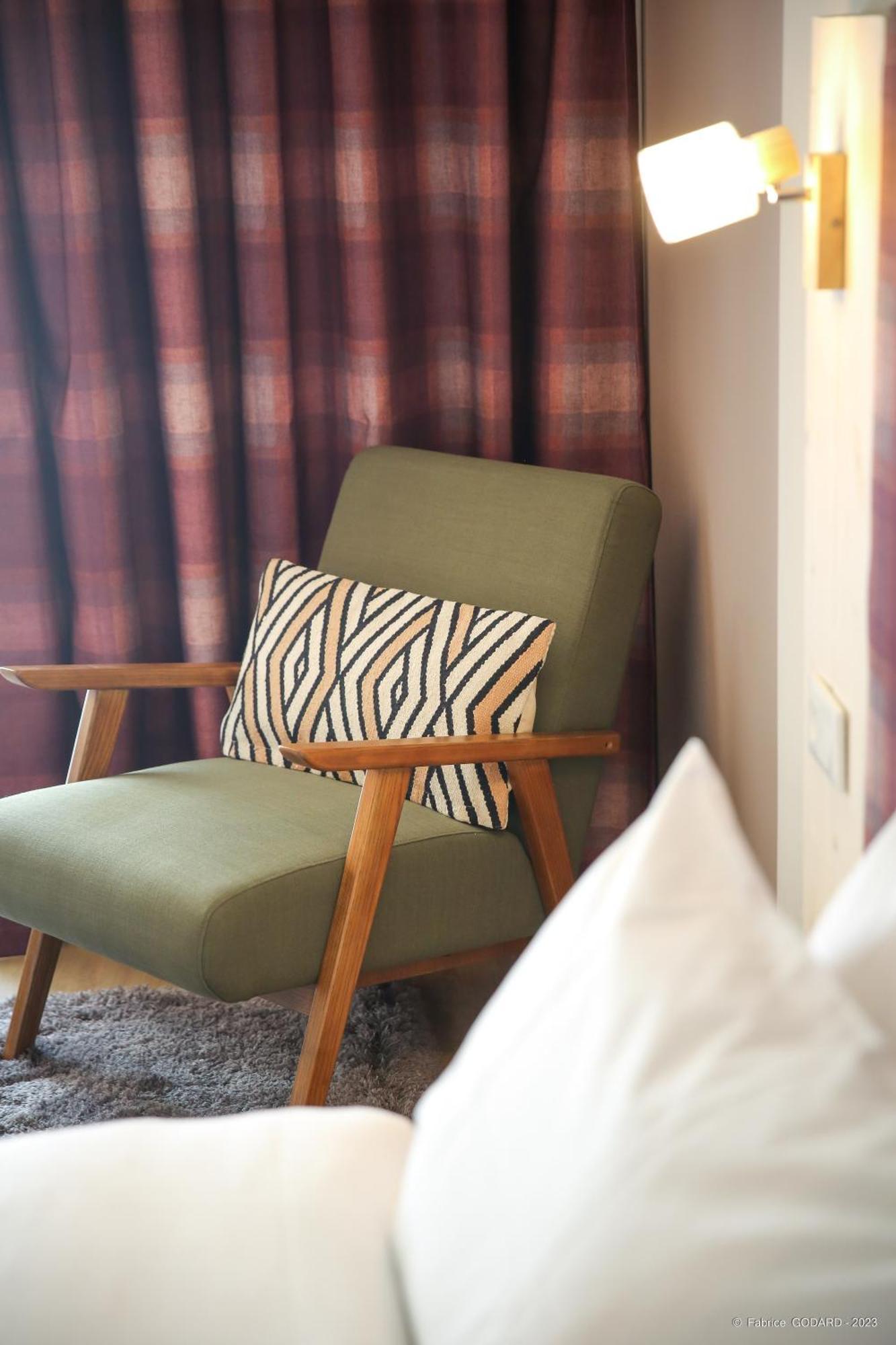 Hotel Le Refuge Des Sources Digne-les-Bains Bagian luar foto